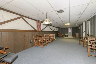 S58W25347  Crest Dr, Waukesha, WI 53189 - Photo 55