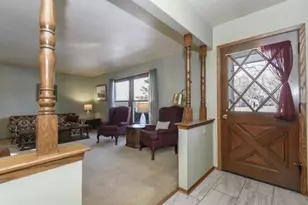 S58W25347 Crest Dr, Waukesha, WI 53189 - Photo 15