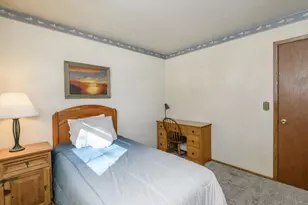 S58W25347 Crest Dr, Waukesha, WI 53189 - Photo 39