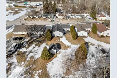 4017  Delta St, Manitowoc, WI 54220 - Photo 33