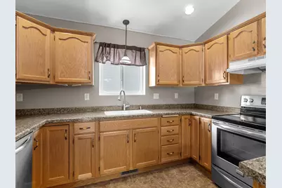 4017  Delta St, Manitowoc, WI 54220 - Photo 13