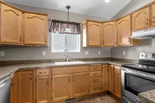 4017 Delta St, Manitowoc, WI 54220 - Photo 13