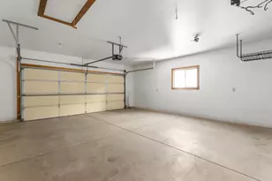 4017 Delta St, Manitowoc, WI 54220 - Photo 41