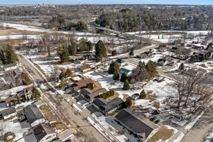 4017 Delta St, Manitowoc, WI 54220 - Photo 35