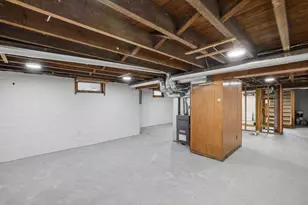 1017 E Pearson St, Milwaukee, WI 53202 - Photo 7