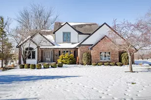 1420 Country Club Ln, Watertown, WI 53098 - Photo 1