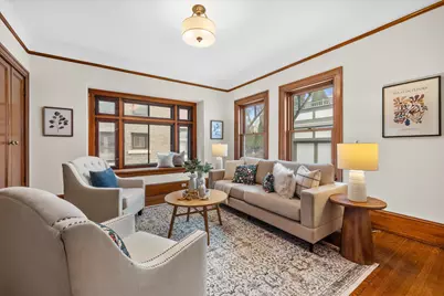 2237 N Lake Dr, Milwaukee, WI 53202 - Photo 11