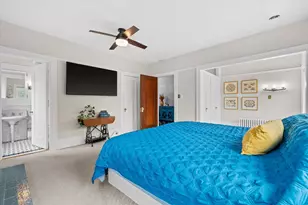 2237 N Lake Dr, Milwaukee, WI 53202 - Photo 17