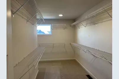 1367  Scotsland Ln, Oconomowoc, WI 53066 - Photo 15