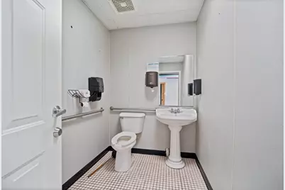 1702  Wisconsin Ave, New Holstein, WI 53061 - Photo 23