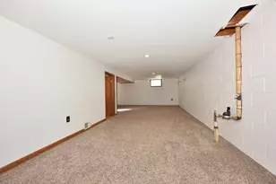 1329 N 11th Ave, West Bend, WI 53090 - Photo 19