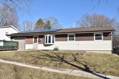 1329 N 11th Ave, West Bend, WI 53090 - Photo 1