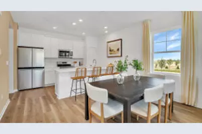 4863  Oakmont Rd, Racine, WI 53403 - Photo 7