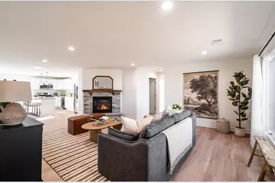 805 N Oakwood Ave, Oconomowoc, WI 53066 - Photo 11