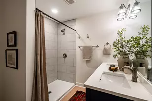 805 N Oakwood Ave, Oconomowoc, WI 53066 - Photo 31