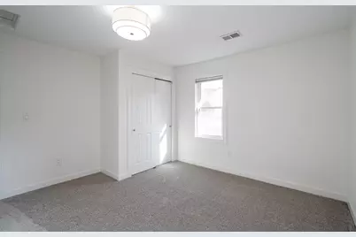 805 N Oakwood Ave, Oconomowoc, WI 53066 - Photo 43