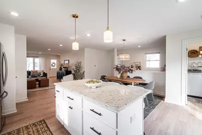 805 N Oakwood Ave, Oconomowoc, WI 53066 - Photo 19