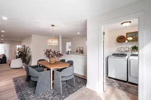 805 N Oakwood Ave, Oconomowoc, WI 53066 - Photo 25