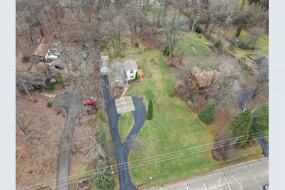 2844 S 132nd St, New Berlin, WI 53151 - Photo 57