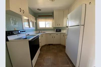 1337 N 9th St, Manitowoc, WI 54220 - Photo 15