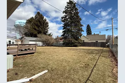 1337 N 9th St, Manitowoc, WI 54220 - Photo 3