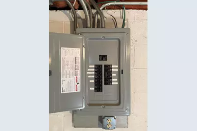 1337 N 9th St, Manitowoc, WI 54220 - Photo 25