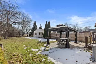3250 S 72nd St, Milwaukee, WI 53219 - Photo 25