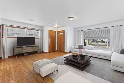 3250 S 72nd St, Milwaukee, WI 53219 - Photo 5