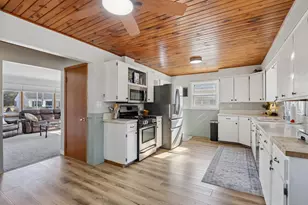 233 N Dries St, Saukville, WI 53080 - Photo 9