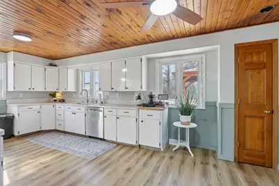 233 N Dries St, Saukville, WI 53080 - Photo 11