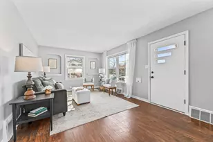 2722 N 74th St, Wauwatosa, WI 53210 - Photo 5