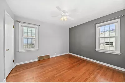 2722 N 74th St, Wauwatosa, WI 53210 - Photo 17