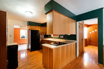 5869 S Trinthammer Ave, Cudahy, WI 53110 - Photo 3