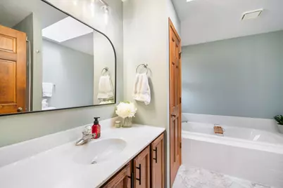 1677  Bernheim St, Oshkosh, WI 54904 - Photo 19