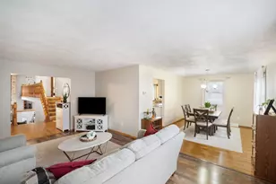 1677 Bernheim St, Oshkosh, WI 54904 - Photo 7