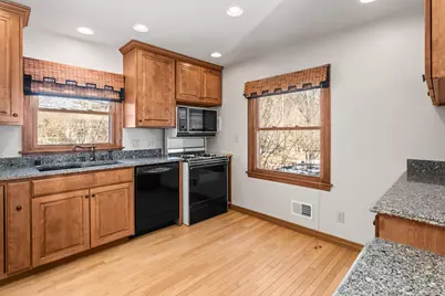 1638  Falls Rd, Grafton, WI 53024 - Photo 9