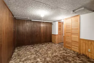 1638 Falls Rd, Grafton, WI 53024 - Photo 23