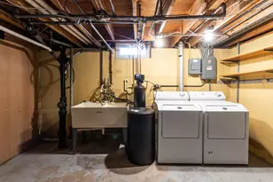 1638 Falls Rd, Grafton, WI 53024 - Photo 25