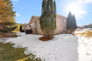 1507 Clarence Ct, West Bend, WI 53095 - Photo 19