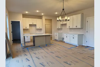 3720  Bishops Cap Dr, Racine, WI 53126 - Photo 9