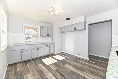 2530 S 64th St, Milwaukee, WI 53219 - Photo 7