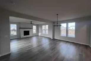 N101W16938 Tanglewood Dr, Germantown, WI 53022 - Photo 3