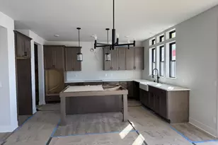 N66W21485 Sagebrush Dr, Menomonee Falls, WI 53051 - Photo 5