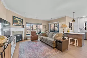 1300 N Prospect Ave, Milwaukee, WI 53202 - Photo 3