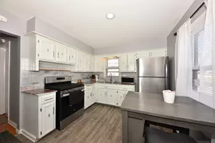 7800 W Palmetto Ave, Milwaukee, WI 53218 - Photo 7