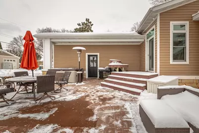 136  20th St, La Crosse, WI 54601 - Photo 33
