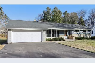 1018 S Ferry Dr, Lake Mills, WI 53551 - Photo 3