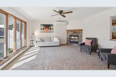 1018 S Ferry Dr, Lake Mills, WI 53551 - Photo 7