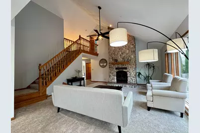 375  Regatta Dr, Port Washington, WI 53074 - Photo 3