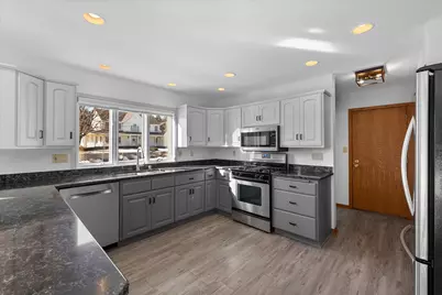 375  Regatta Dr, Port Washington, WI 53074 - Photo 7